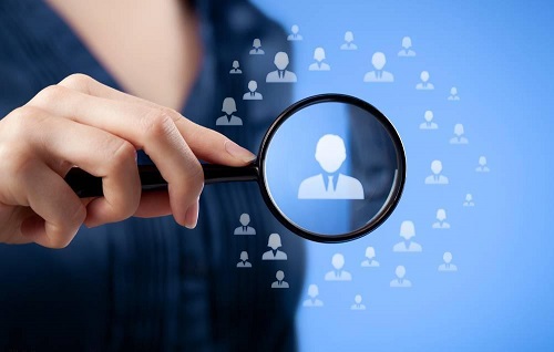 赵乐际会见西班牙首相桑切斯